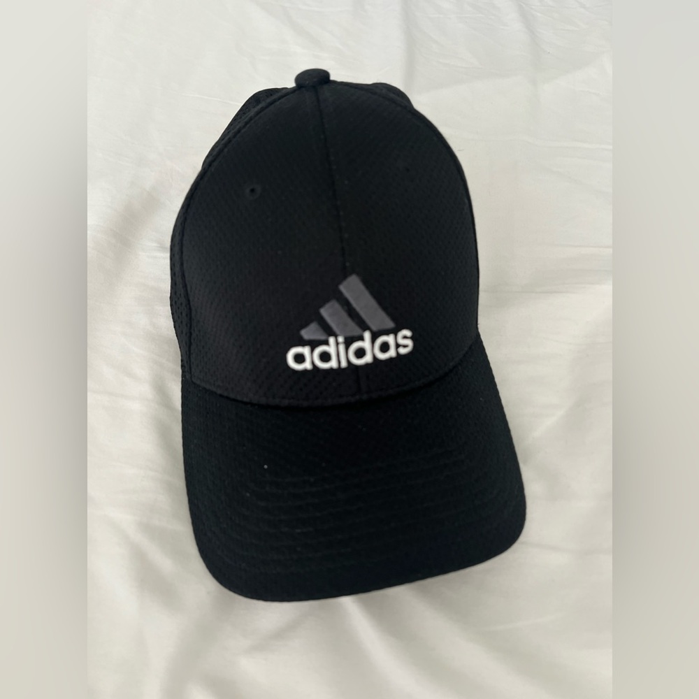 Adidas stretch fit cap